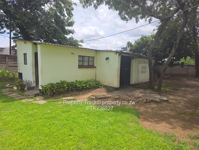 OLDIE BUT GOLDIE family home with DEVELOPMENT POTENTIAL.      