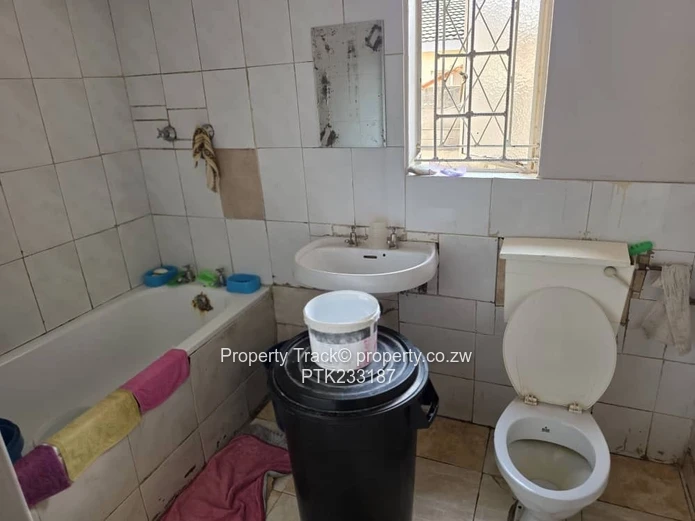 A neat and solid house! (Sole Mandate)