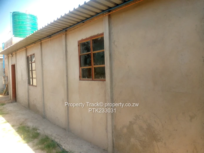 Newly built exceptional home !!