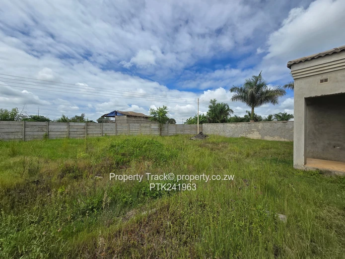 Priced to go! Finish to taste house in upmarket neighborhood 