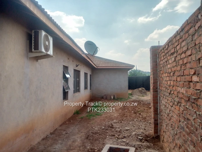 Newly built exceptional home !!